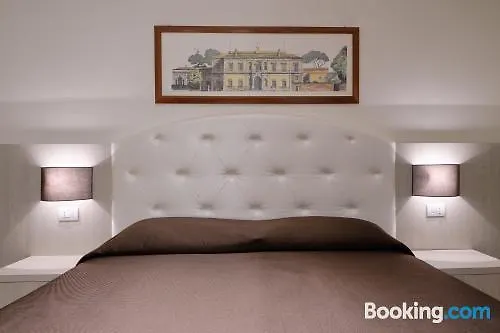 Lory House 4*